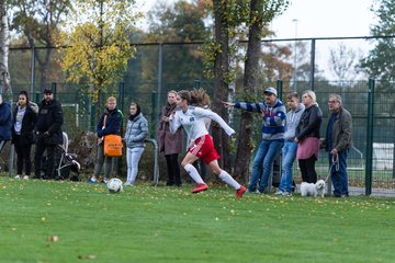 Bild 200 - B-Juniorinnen Hamburger SV - FC Neubrandenburg 04 : Ergebnis: 3:1